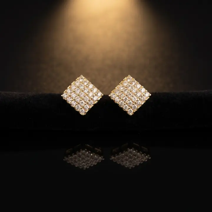 Aretes cuadrados de cristal